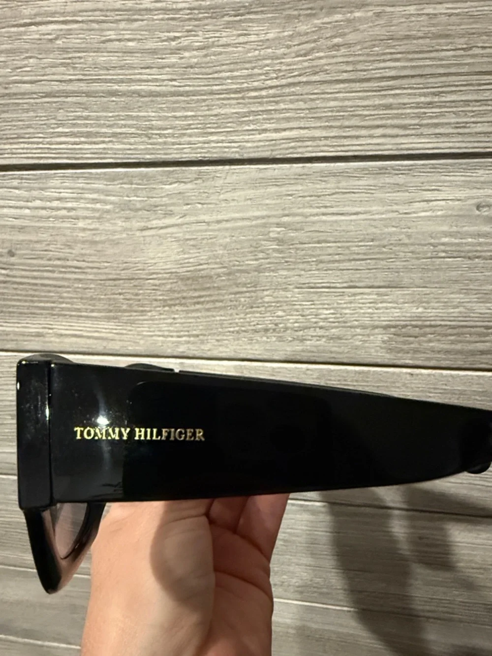 Tommy Hilfiger Black Oversized Square Sunglasses - Picture 2 of 5